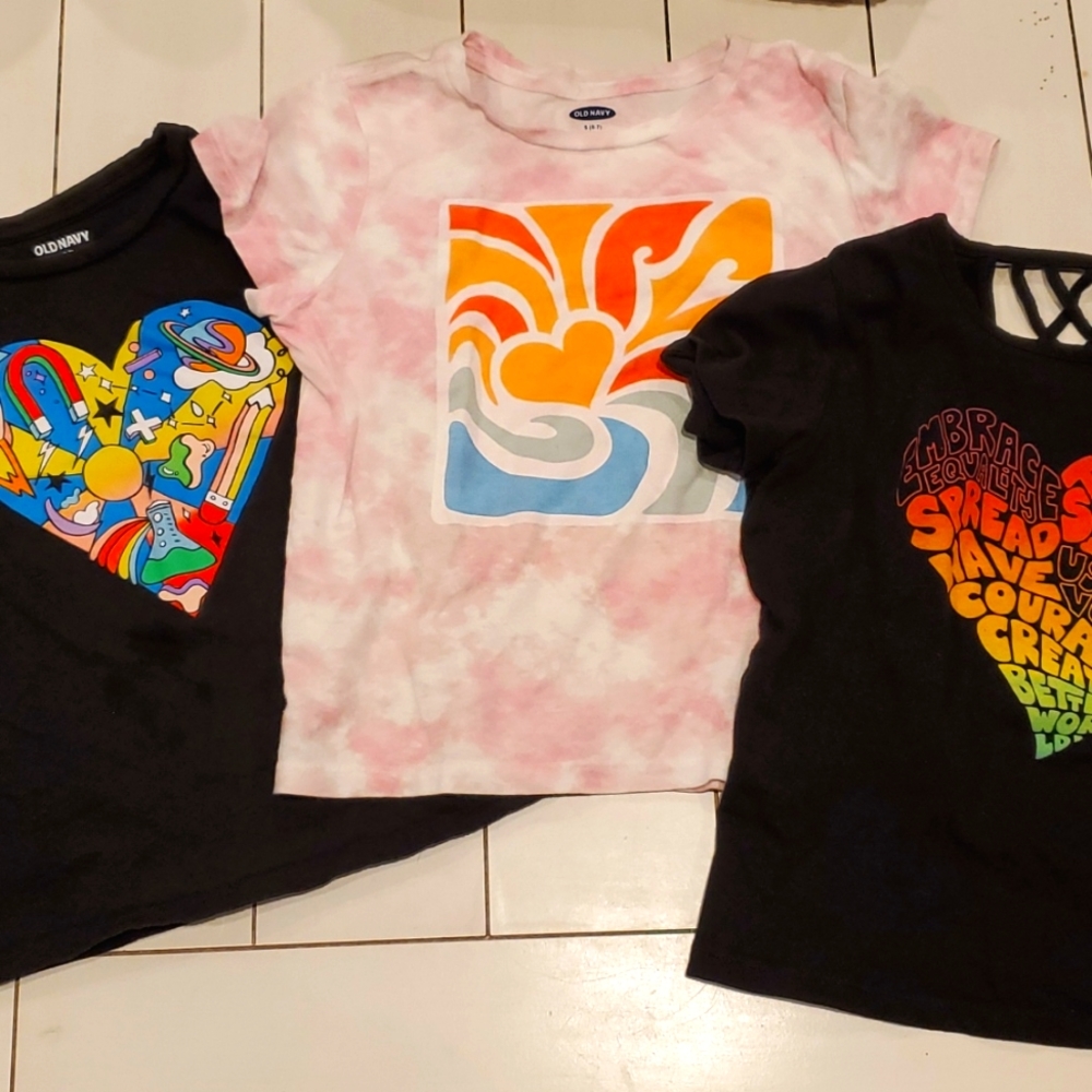 Old Navy Heart T-shirts ❤